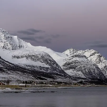 Maritim מלון Skjervoy