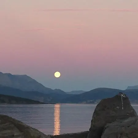 Maritim 3* Skjervøy